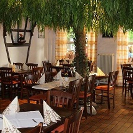 Hotel Garni Heuschober Фридрихсхафен Экстерьер фото