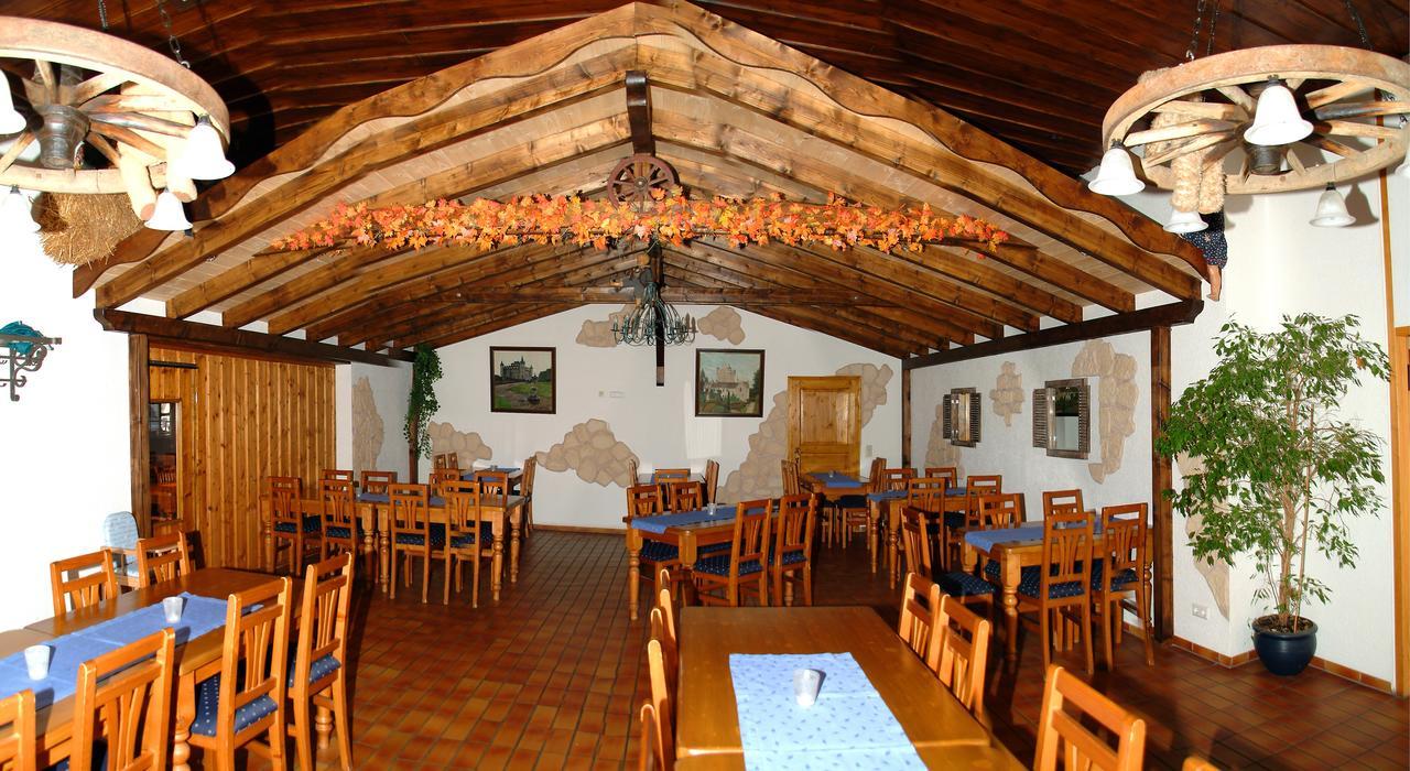 Hotel Garni Heuschober Фридрихсхафен Экстерьер фото